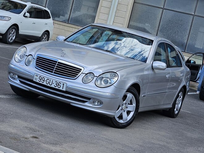 Mercedes E 220-3