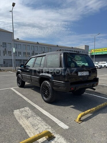 Jeep Grand Cherokee-4