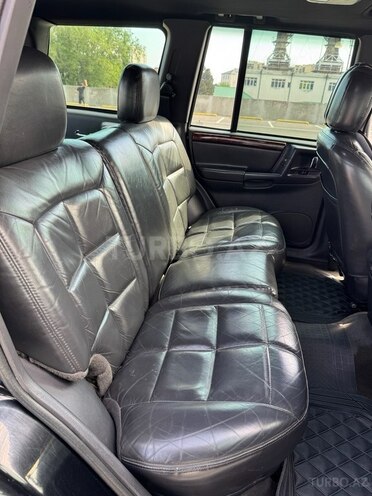 Jeep Grand Cherokee-10