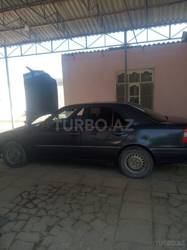 Mercedes C 180-3