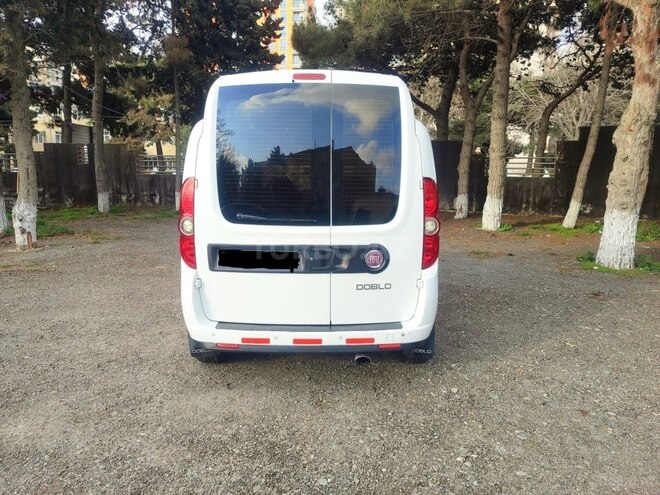 Fiat Doblo-4