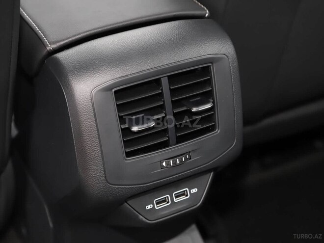 Volkswagen T-Roc-17