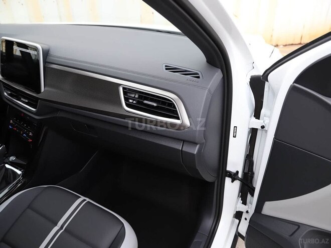 Volkswagen T-Roc-26