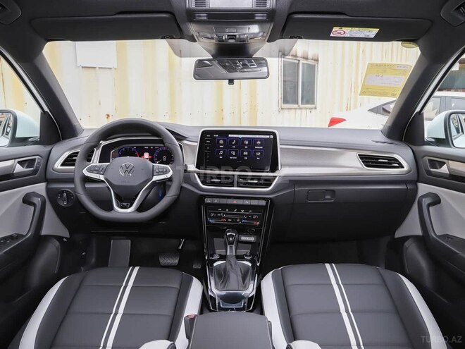 Volkswagen T-Roc-5