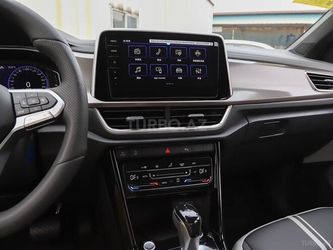 Volkswagen T-Roc-23