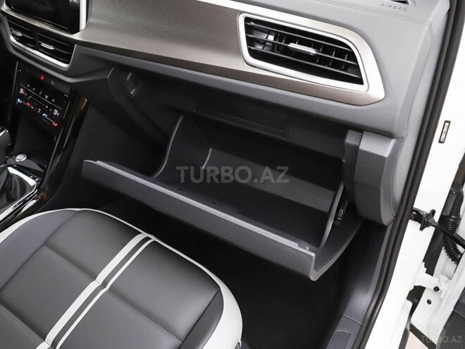 Volkswagen T-Roc-27