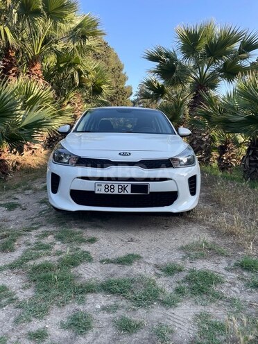 Kia Rio-1
