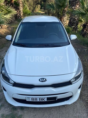 Kia Rio-2