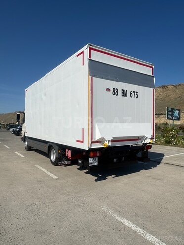 Mercedes Atego 818-4