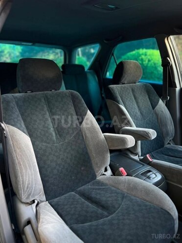 Toyota Harrier-13