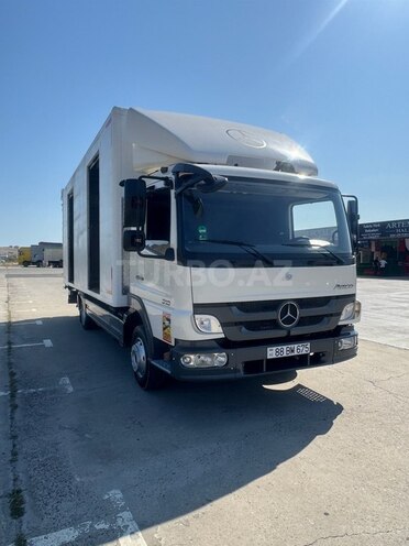 Mercedes Atego 818-2