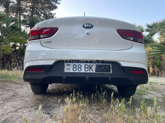 Kia Rio-6