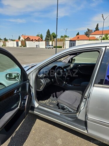 Mercedes C 200-11