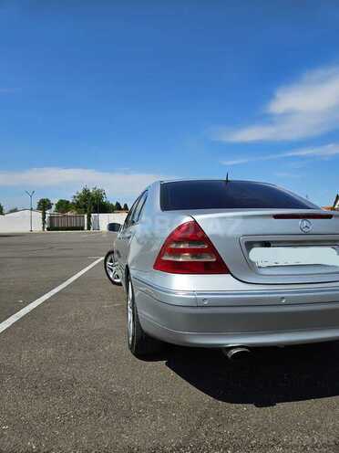Mercedes C 200-8