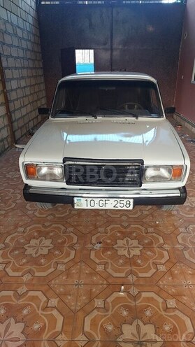 LADA (VAZ) 2107-1