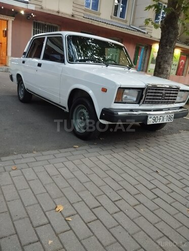 LADA (VAZ) 2107-1
