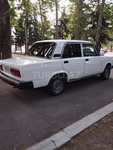 LADA (VAZ) 2107-2