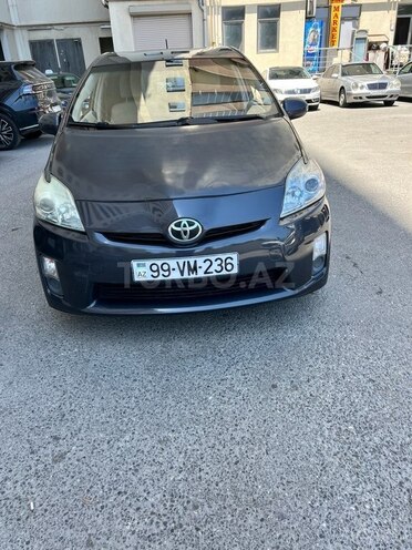 Toyota Prius-1