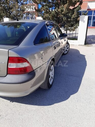 Opel Vectra-2