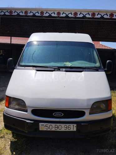 Ford Transit-1