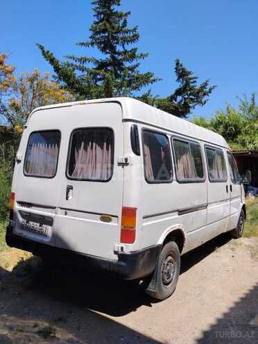 Ford Transit-2