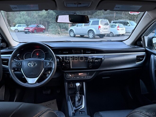 Toyota Corolla-12