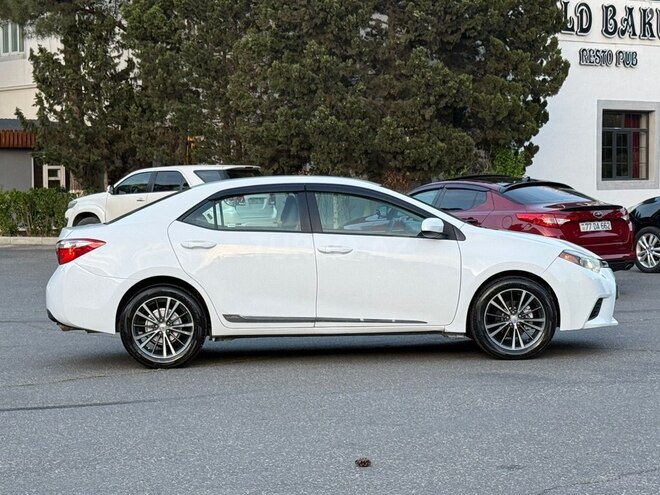 Toyota Corolla-5