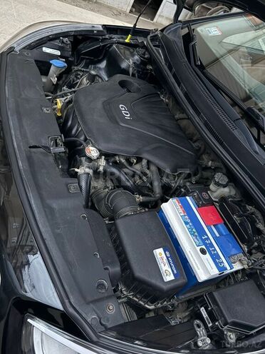 Hyundai Accent-7