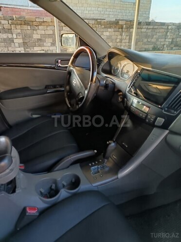 Hyundai Sonata-4