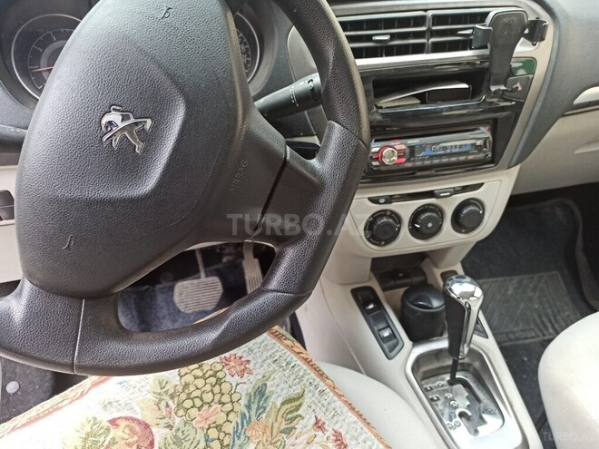 Peugeot 301-6