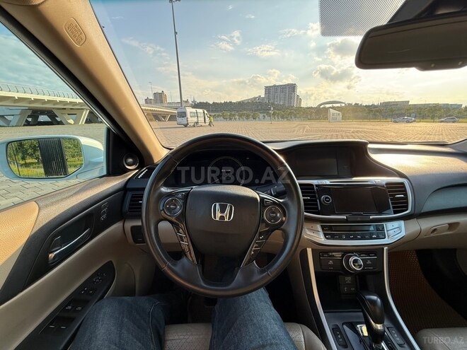 Honda Accord-9