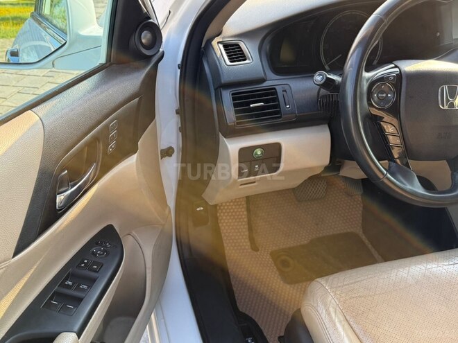 Honda Accord-10