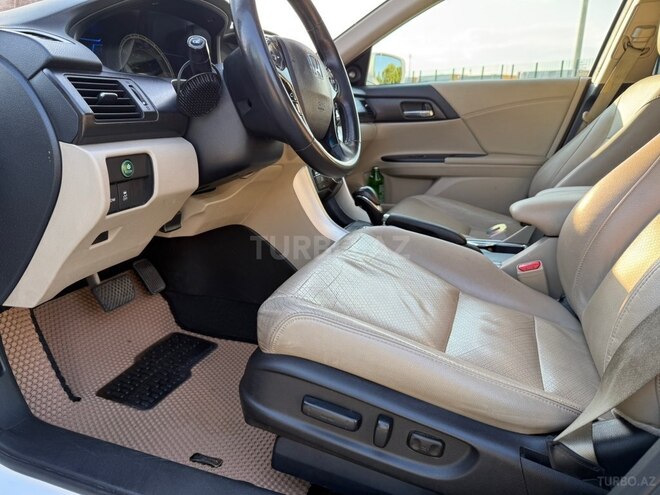 Honda Accord-19