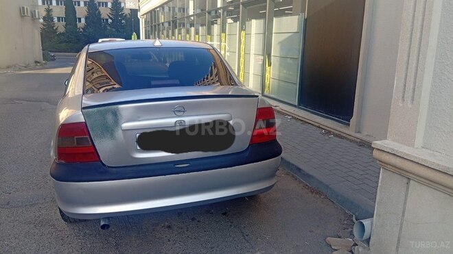Opel Vectra-2