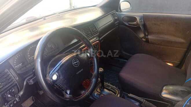 Opel Vectra-3