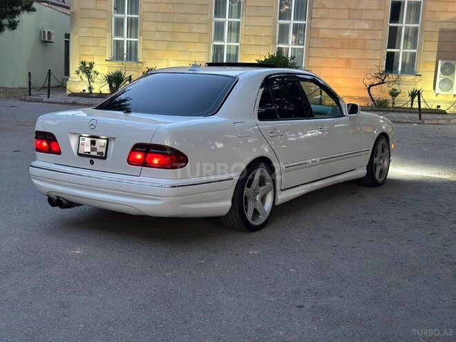 Mercedes E 320-2