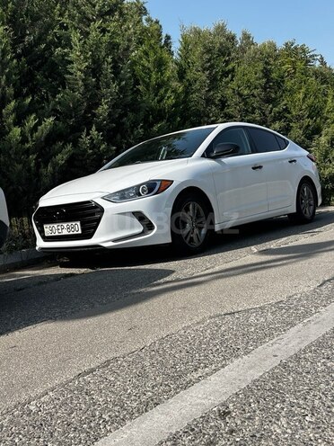 Hyundai Elantra-1