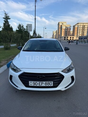 Hyundai Elantra-2