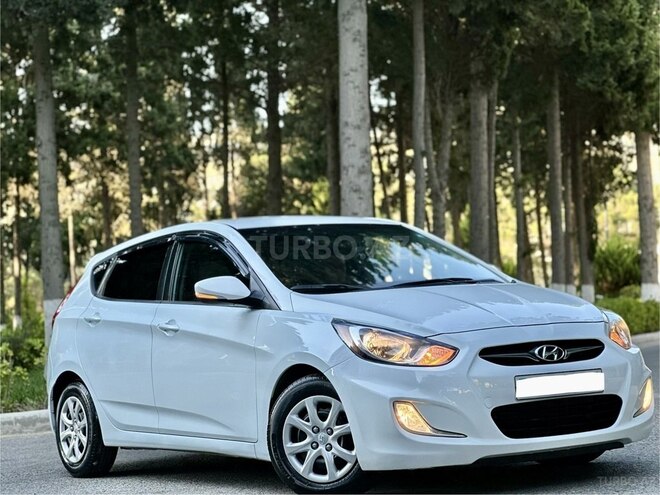 Hyundai Accent-4