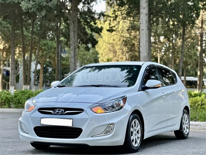 Hyundai Accent-9