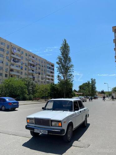 LADA (VAZ) 2107-1