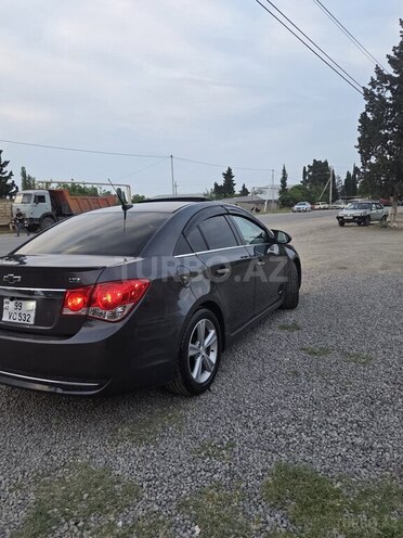 Chevrolet Cruze-9