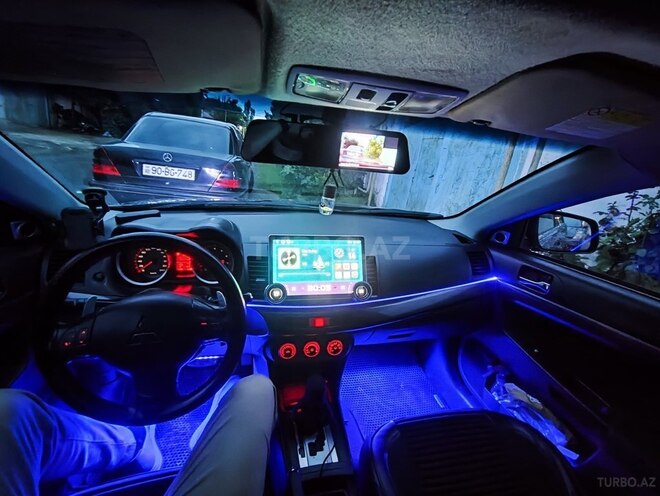 Mitsubishi Lancer-13