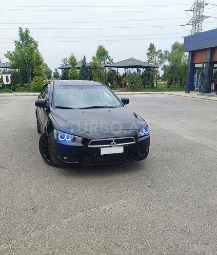 Mitsubishi Lancer-1