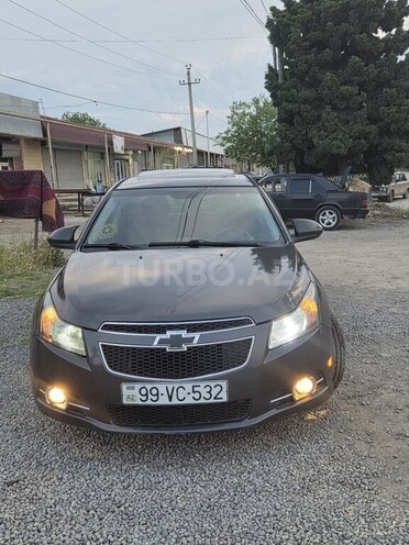 Chevrolet Cruze-10