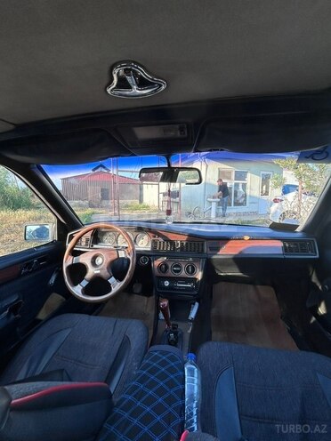 Mercedes 190-3