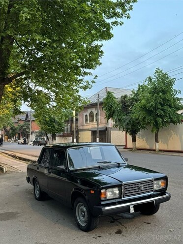 LADA (VAZ) 2107-4