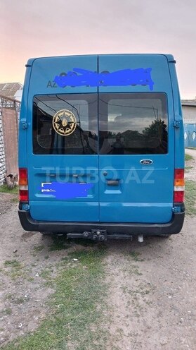 Ford Transit-7