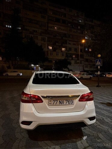 Nissan Sentra-3