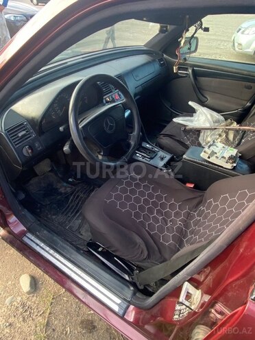 Mercedes C 240-4